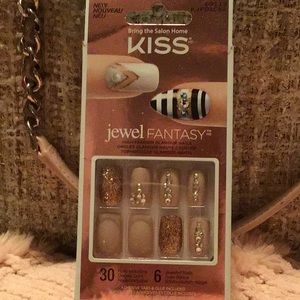 🌸Kiss Nails🌸⭐️SOLD⭐️